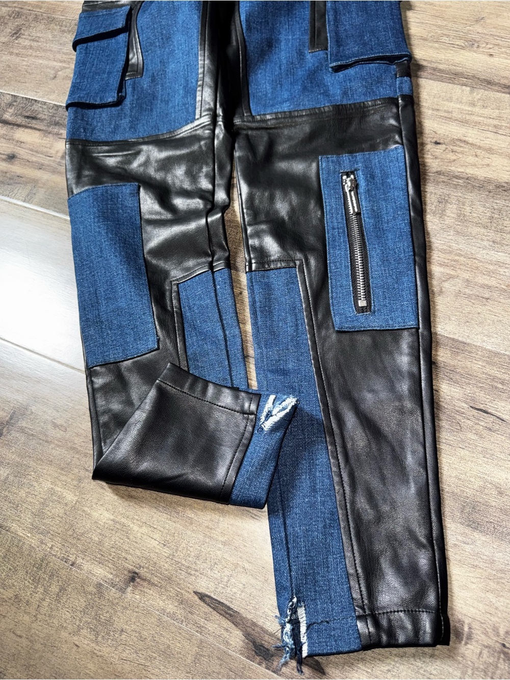 Maniere De Voir Denim Leather Biker Cargo Pants Sz 2 UK 6 Moto Patchwork - Picture 8 of 14